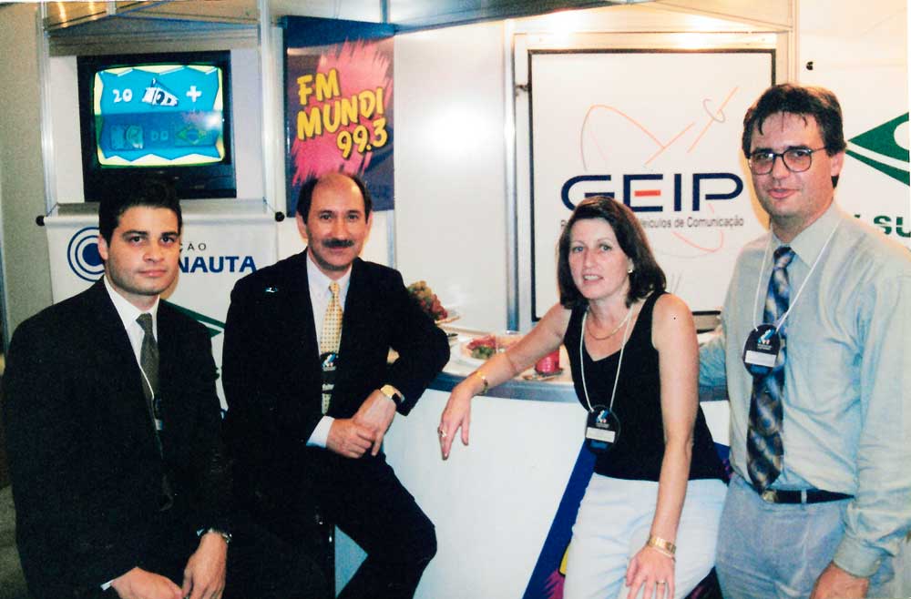 Stand-GEIP---Expomidia-2001